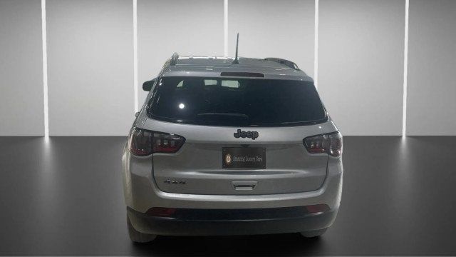 2025 Jeep Compass Latitude 4x4 - 23037354 - 7