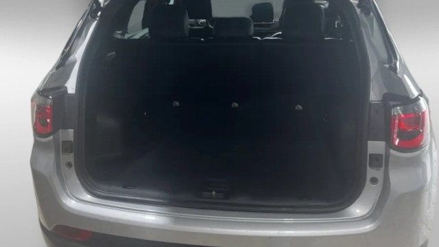 2025 Jeep Compass Latitude 4x4 - 23037354 - 8