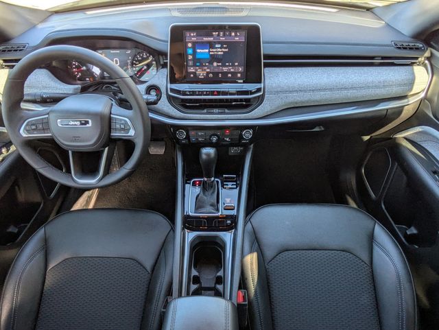 2025 Jeep Compass Latitude 4x4 - 22983497 - 14