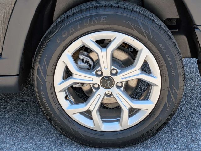 2025 Jeep Compass Latitude 4x4 - 23032156 - 11
