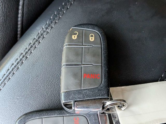 2025 Jeep Compass Latitude 4x4 - 23032156 - 28