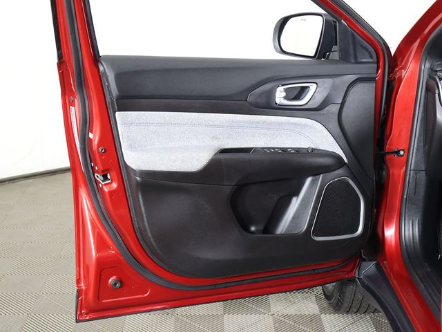 2025 Jeep Compass Latitude 4x4 - 23042637 - 19