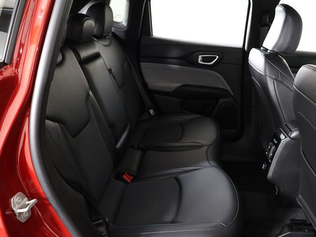 2025 Jeep Compass Latitude 4x4 - 23042637 - 30