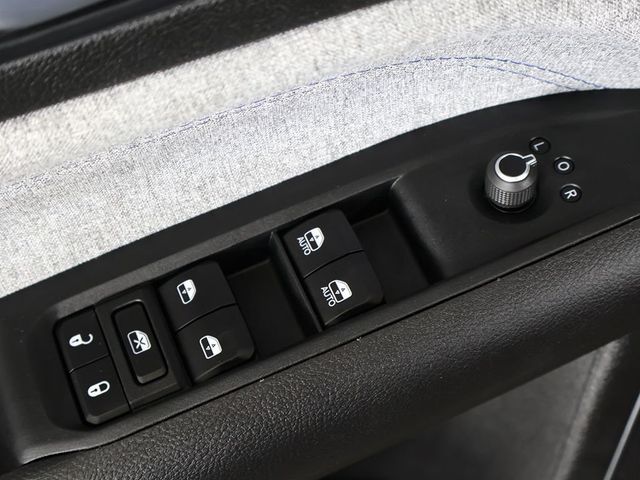 2025 Jeep Compass Latitude 4x4 - 23042637 - 33