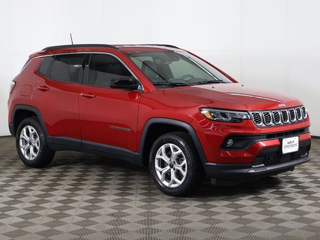 2025 Jeep Compass Latitude 4x4 - 23042637 - 49