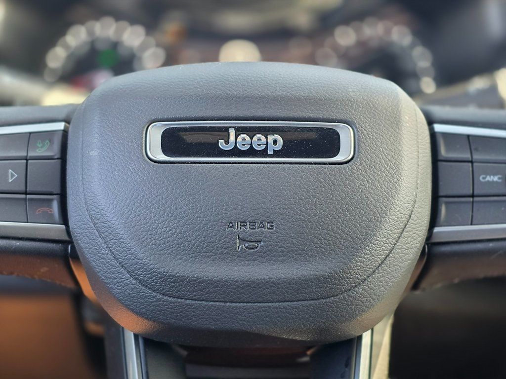 2025 Jeep Compass Latitude 4x4 - 22979327 - 24