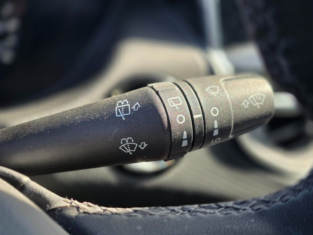 2025 Jeep Compass Latitude 4x4 - 22979327 - 35