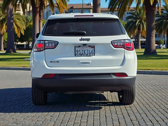 2025 Jeep Compass Latitude 4x4 - 22979327 - 4