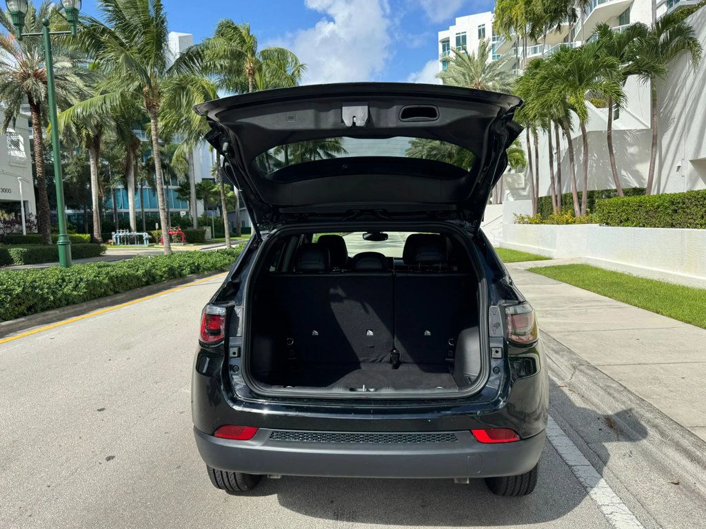 2025 Jeep Compass Latitude 4x4 - 22926884 - 14