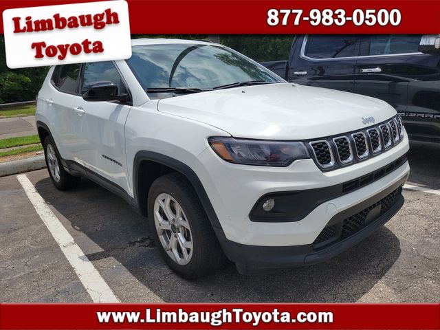 2025 Jeep Compass Latitude 4x4 - 23042145 - 0