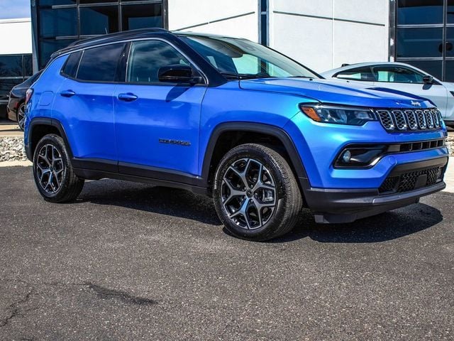 2025 Jeep Compass Limited - 23077333 - 2