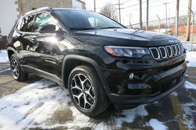 2025 Jeep Compass - 3C4NJDCN1ST585372