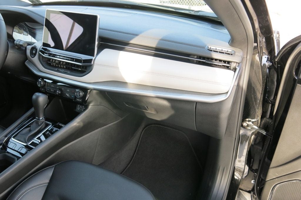 2025 Jeep Compass Limited 4x4 - 22956683 - 13