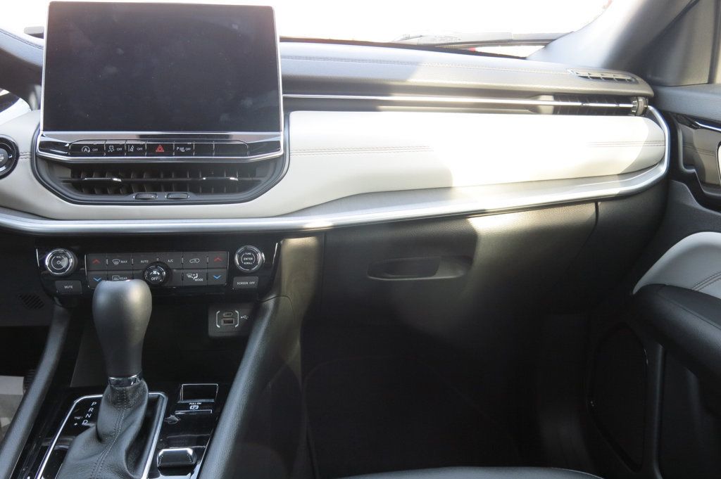 2025 Jeep Compass Limited 4x4 - 22956683 - 22