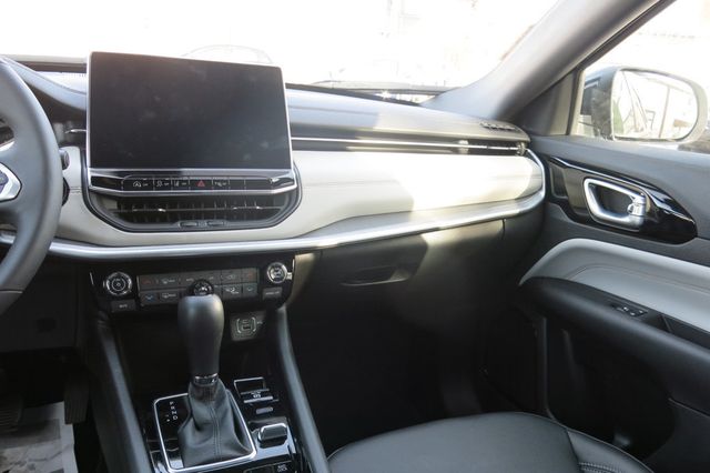 2025 Jeep Compass Limited 4x4 - 22956683 - 47