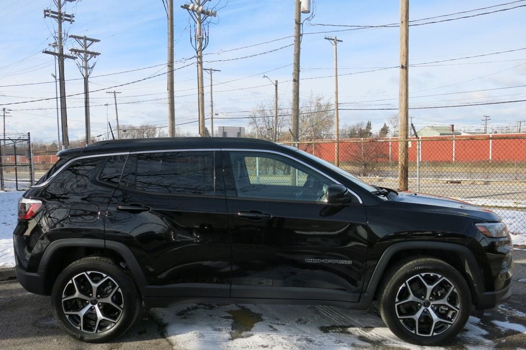 2025 Jeep Compass Limited 4x4 - 22956683 - 4