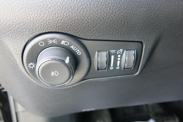 2025 Jeep Compass Limited 4x4 - 22956683 - 64