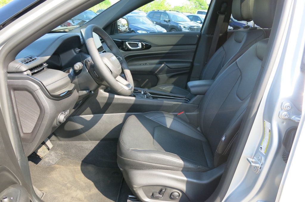 2025 Jeep Compass Limited 4x4 - 23064311 - 12