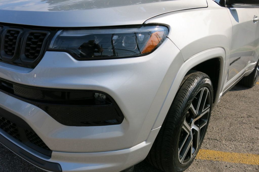 2025 Jeep Compass Limited 4x4 - 23064311 - 36