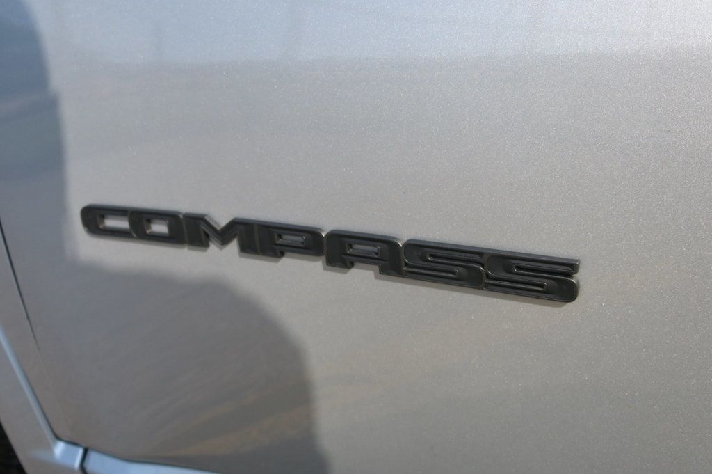 2025 Jeep Compass Limited 4x4 - 23064311 - 8