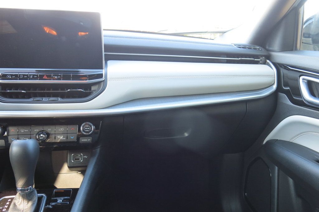 2025 Jeep Compass Limited 4x4 - 23084555 - 52