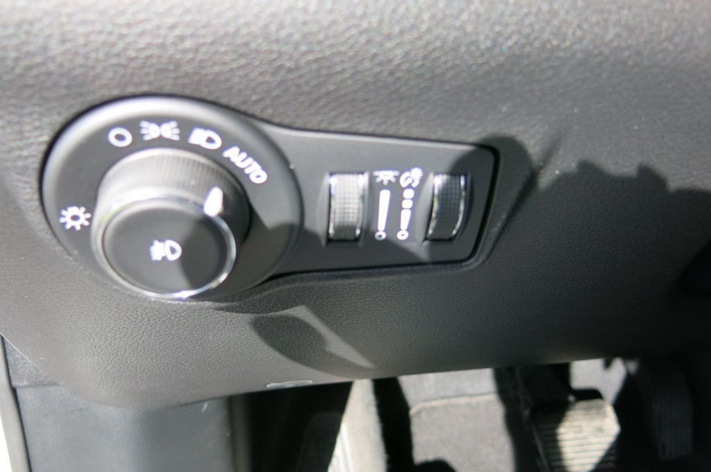 2025 Jeep Compass Limited 4x4 - 23084555 - 63