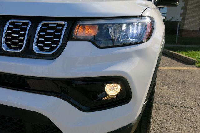 2025 Jeep Compass Limited 4x4 - 23084555 - 86