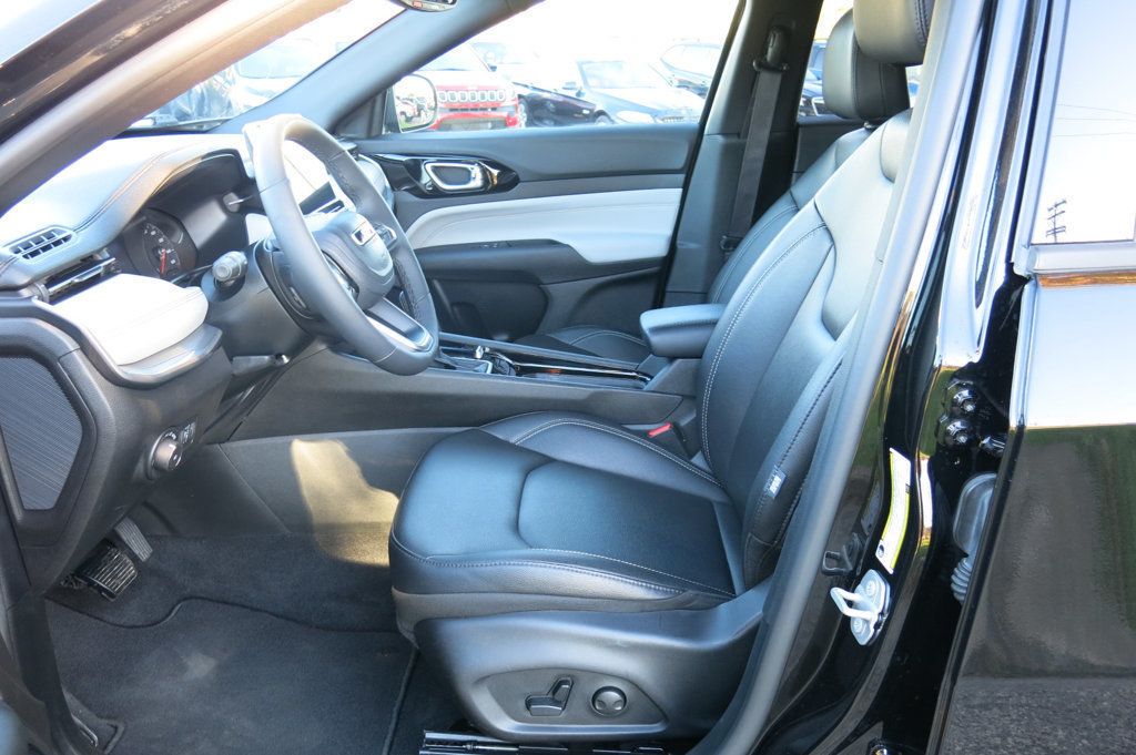 2025 Jeep Compass Limited 4x4 - 23098310 - 13