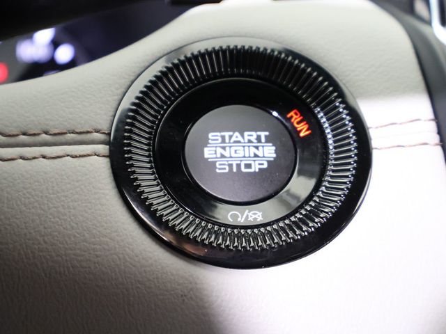 2025 Jeep Compass Limited 4x4 - 23044193 - 38