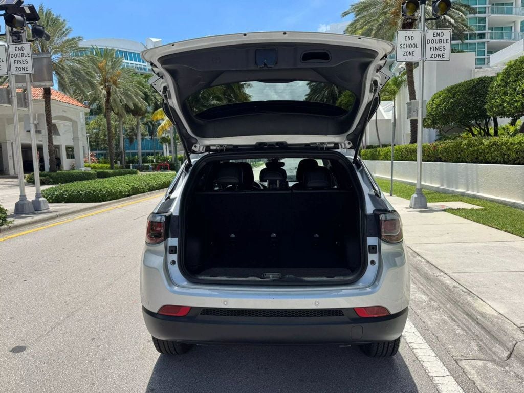 2025 Jeep Compass Limited 4x4 - 22874886 - 9