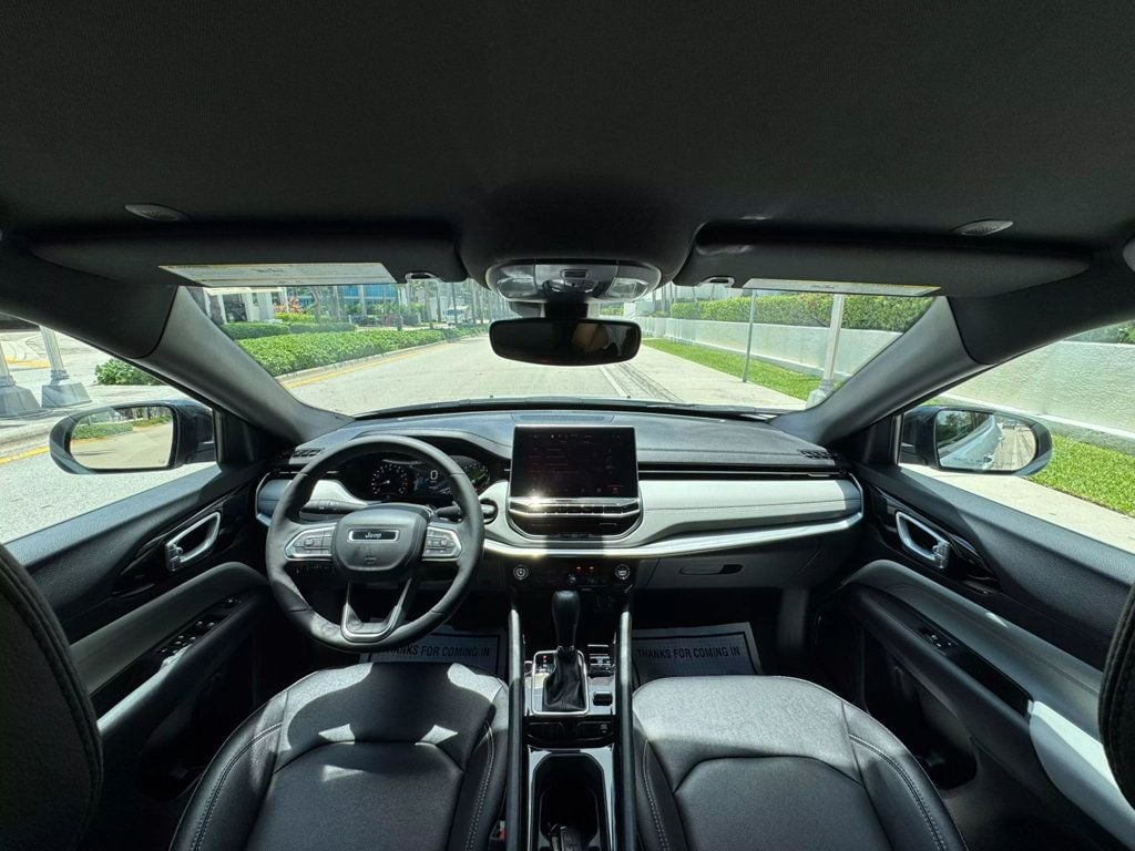 2025 Jeep Compass Limited 4x4 - 22874886 - 29