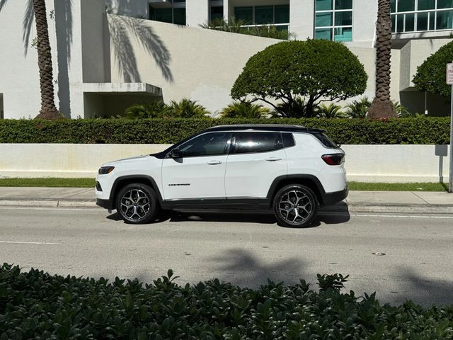 2025 Jeep Compass Limited 4x4 - 22951647 - 10