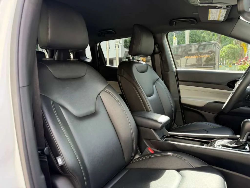 2025 Jeep Compass Limited 4x4 - 22958582 - 13