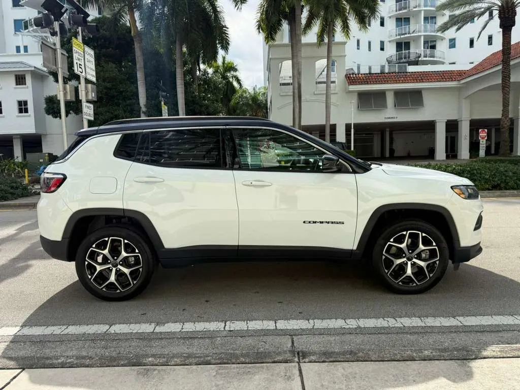 2025 Jeep Compass Limited 4x4 - 22958582 - 4