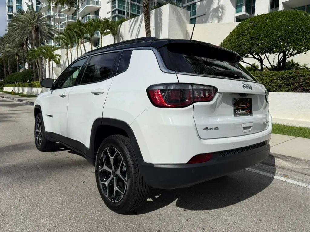 2025 Jeep Compass Limited 4x4 - 22958582 - 7