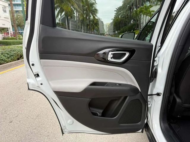 2025 Jeep Compass Limited 4x4 - 22975197 - 17