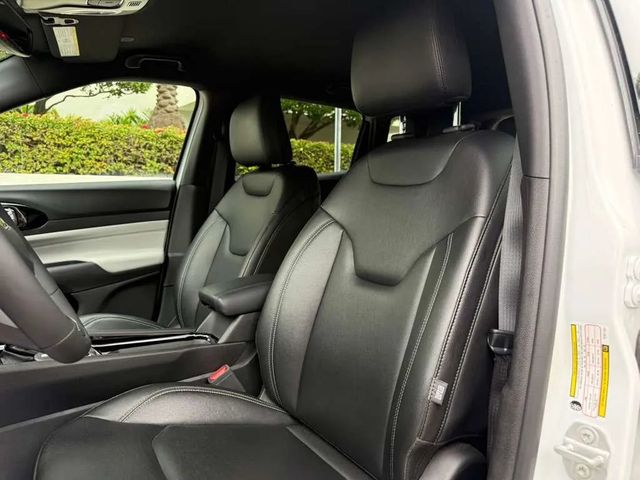 2025 Jeep Compass Limited 4x4 - 22975197 - 29