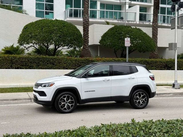 2025 Jeep Compass Limited 4x4 - 22975197 - 8