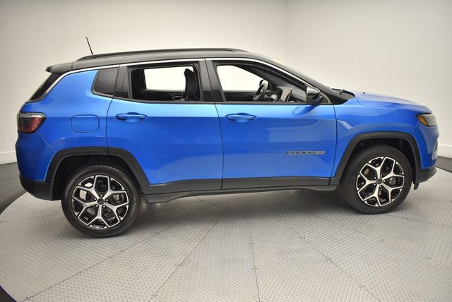 2025 Jeep Compass Limited 4x4 - 23009027 - 3