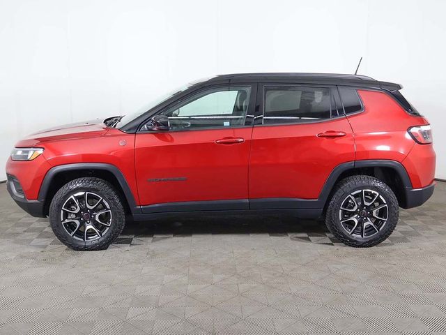 2025 Jeep Compass Trailhawk 4x4 - 23037572 - 14