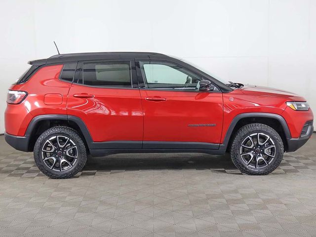 2025 Jeep Compass Trailhawk 4x4 - 23037572 - 15