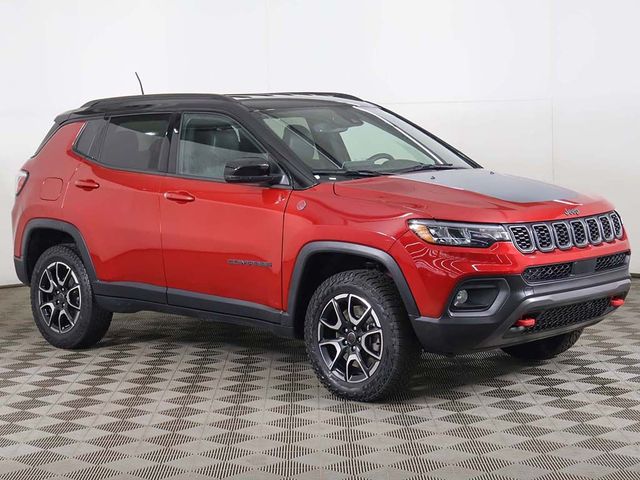 2025 Jeep Compass Trailhawk 4x4 - 23037572 - 48