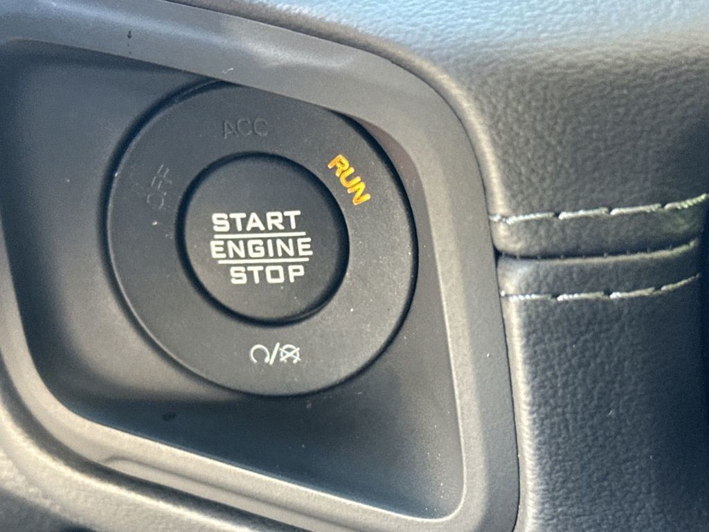 2025 Jeep Gladiator High Tide - 23030606 - 26
