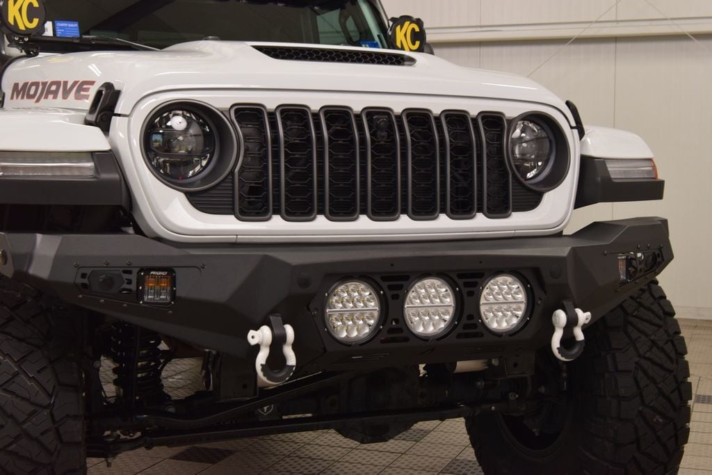 2025 Jeep Gladiator Mojave - 23021912 - 10