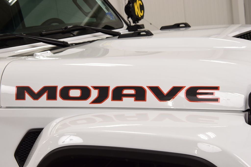 2025 Jeep Gladiator Mojave - 23021912 - 14