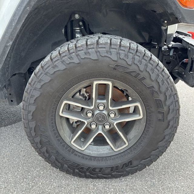 2025 Jeep Gladiator Mojave - 23021912 - 17