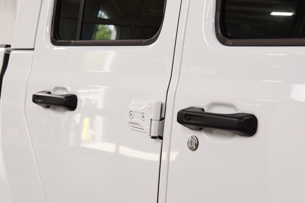 2025 Jeep Gladiator Mojave - 23021912 - 19