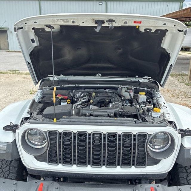 2025 Jeep Gladiator Mojave - 23021912 - 19