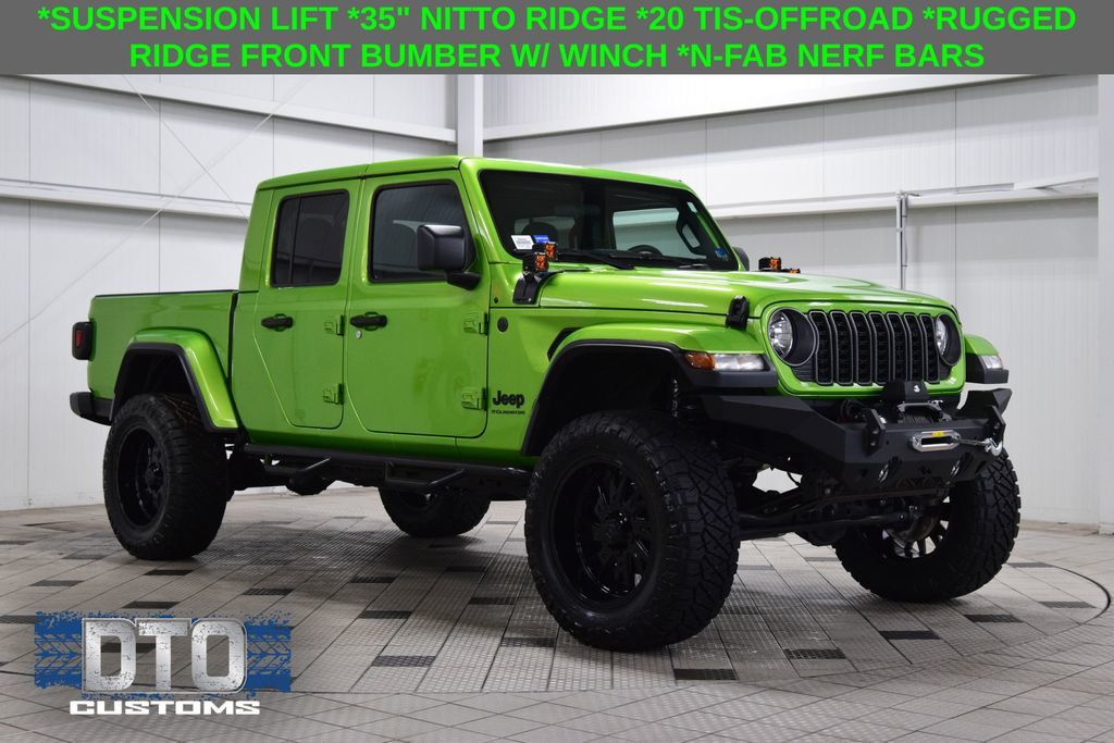 2025 Jeep Gladiator Nighthawk Auto's photo