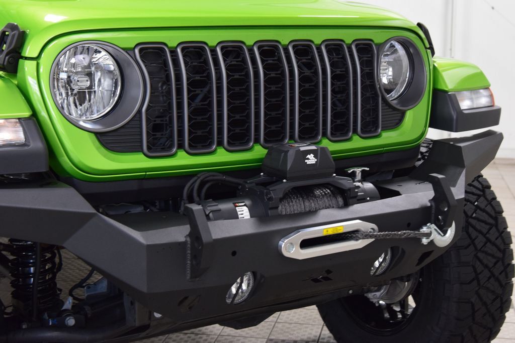 2025 Jeep Gladiator Nighthawk - 23018542 - 10